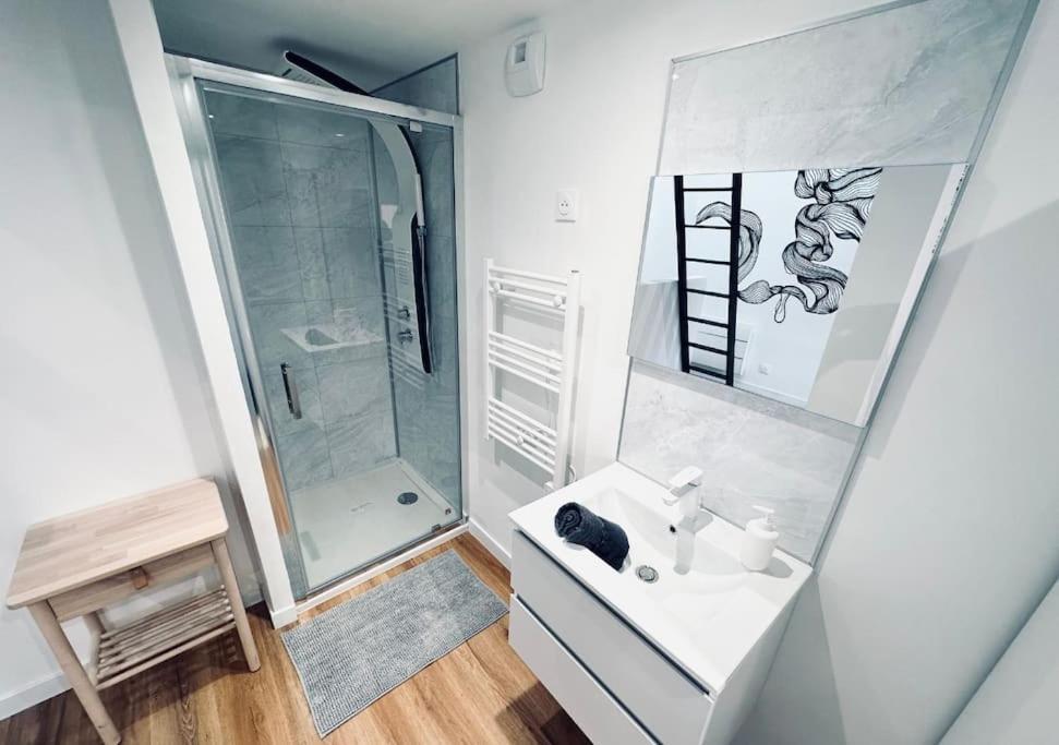 Nouveau! Centre Lille T3 Avec Wifi, Tv, Netflix Exteriér fotografie